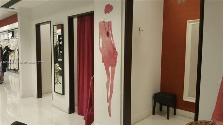 $69000 : Boutique de Ropa HIALEAH image 1