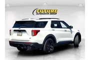 $34999 : Ford Explorer 2021 AWD ST 4d thumbnail