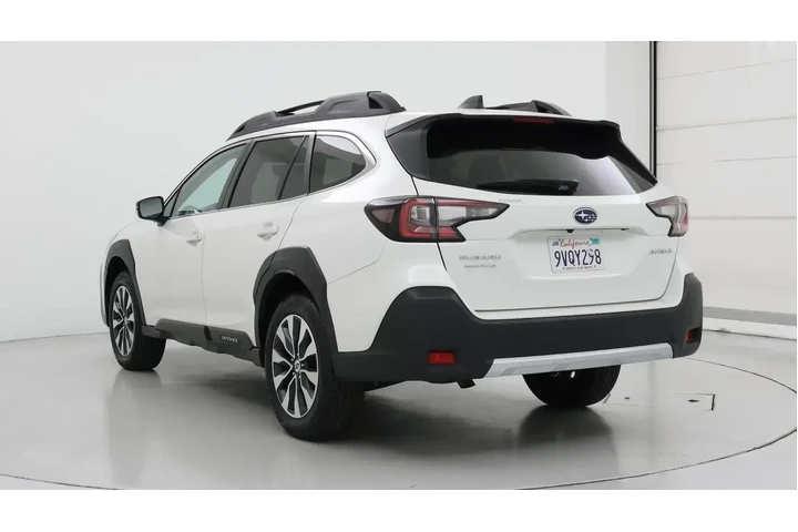 $28998 : Subaru Outback 2023 AWD Limi image 2