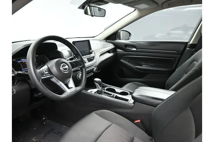 $15306 : Nissan Altima 2024 2.5 SV 4d image 8