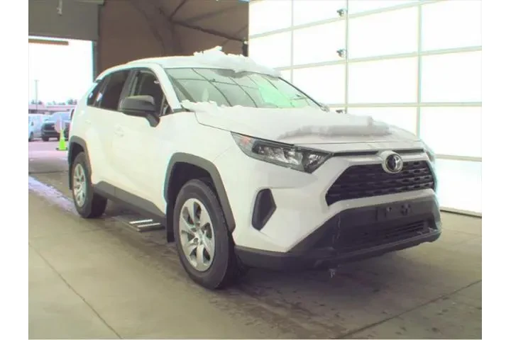 $24693 : Toyota RAV4 2022 AWD LE 4dr image 4