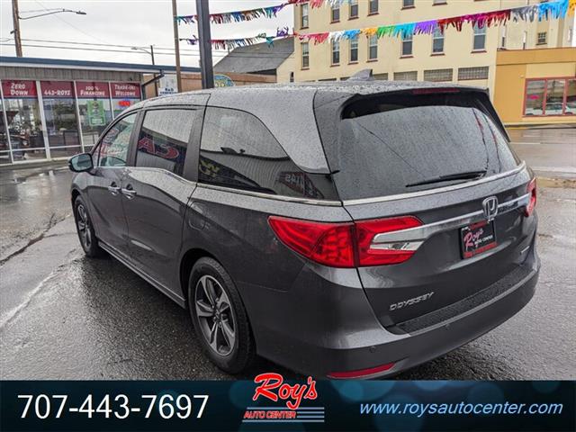 $31995 : 2018 Odyssey Touring Minivan image 6