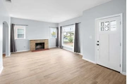 $800 : 2 Spacious Bedrooms all newly thumbnail