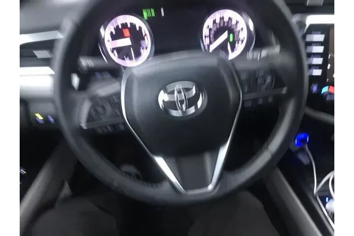 $22000 : Toyota Camry 2018 XLE 4dr Se image 8