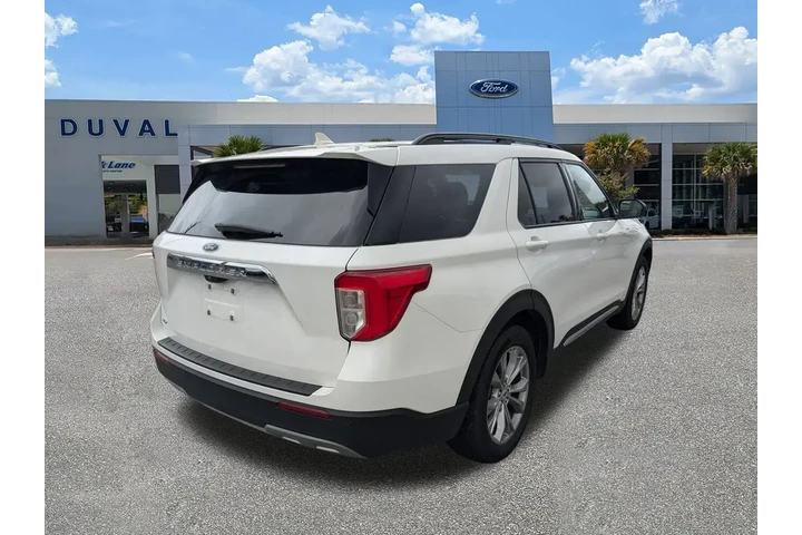 $28997 : Ford Explorer 2023 XLT 4dr S image 3