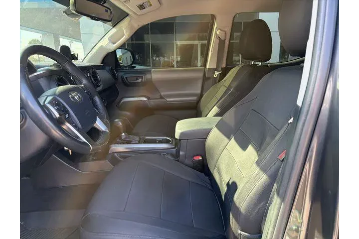 $28799 : Toyota Tacoma 2018 4x4 TRD P image 5