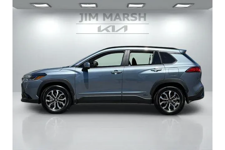 $30680 : Toyota Corolla Cross Hybrid image 3