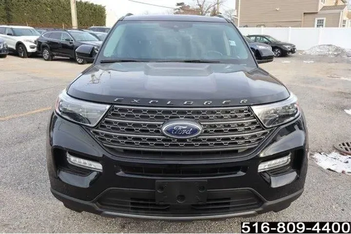 $29947 : Ford Explorer 2022 AWD XLT 4 image 2