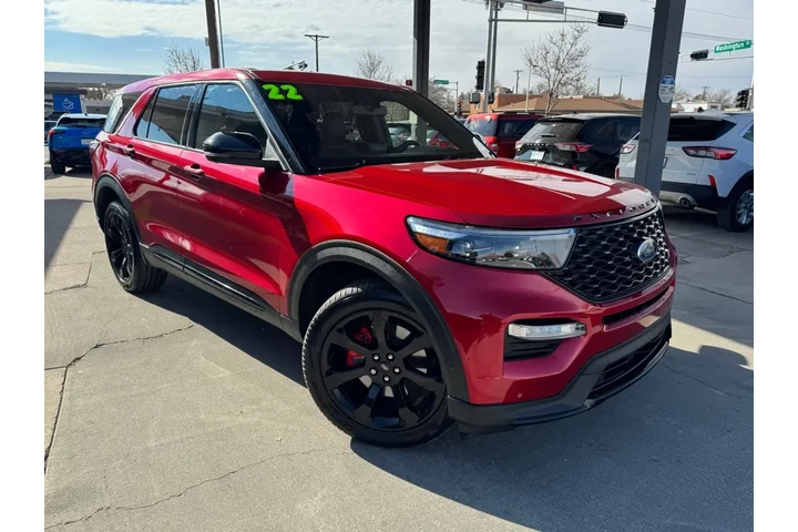 2022 Explorer ST AWD image 3