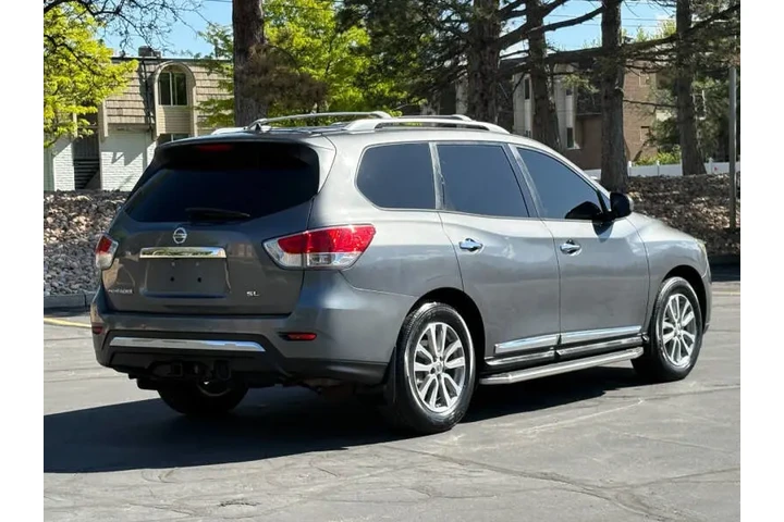 $9900 : 2015 Pathfinder SL image 5