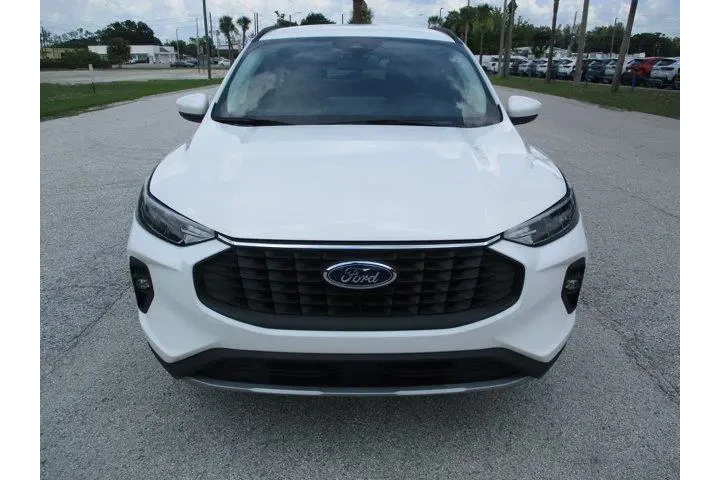 $29995 : Ford Escape Plug-In Hybrid 2 image 2