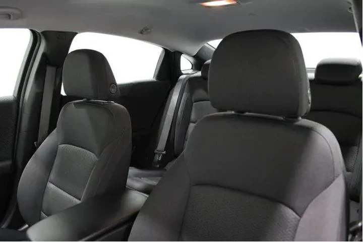 $20988 : Chevrolet Malibu 2025 LS 4dr image 5