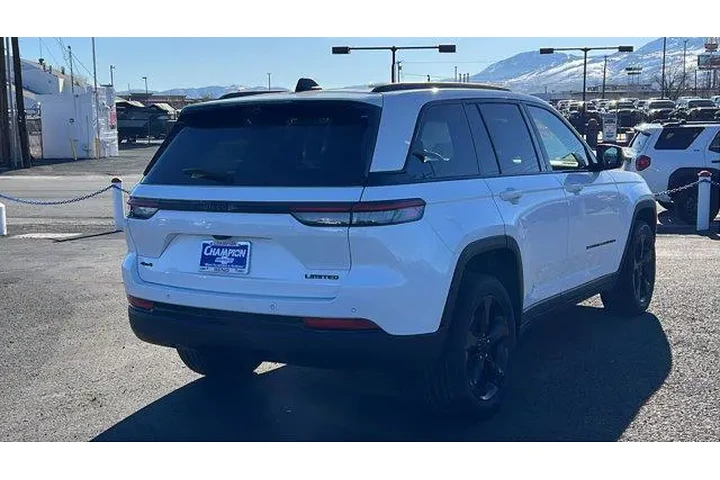 $35984 : Jeep Grand Cherokee 2023 4x4 image 5