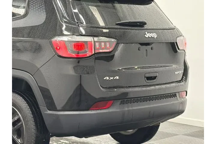 $14000 : Jeep Compass 2018 4x4 Sport image 6