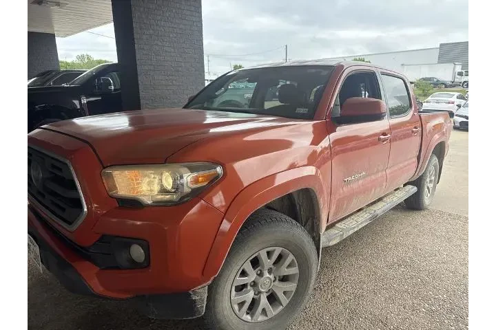 $26666 : Toyota Tacoma 2018 4x4 TRD P image 1