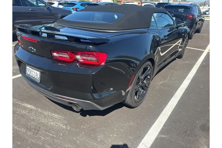 $39200 : Chevrolet Camaro 2023 LT1 2d image 6