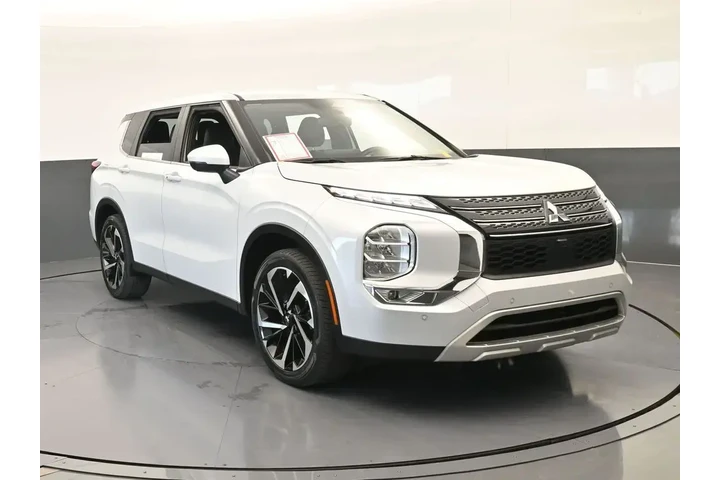 $20991 : Mitsubishi Outlander 2023 ES image 9