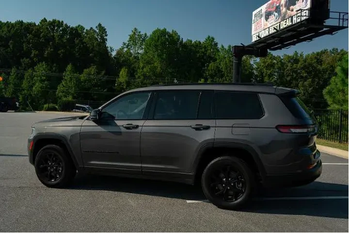 $34358 : Jeep Grand Cherokee L 2024 4 image 7