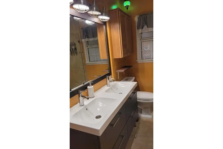 $2800 : Rento Casa en Downey image 8