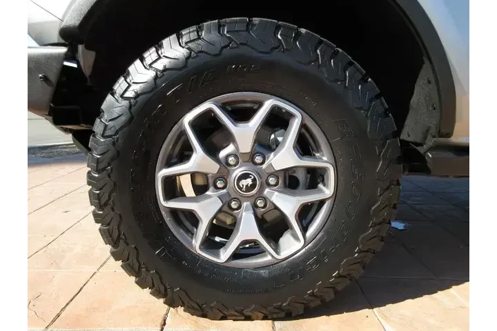 $36592 : Ford Bronco 2022 4x4 Base Ad image 8