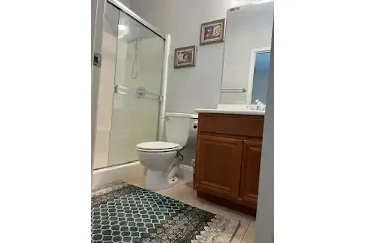 CORONA/ 92880 RENTO CUARTO image 2