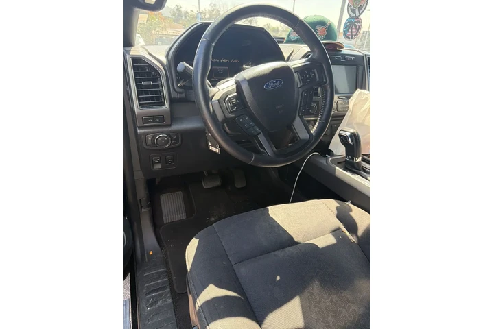 $26900 : Ford F-150 2018 4x2 Lariat 4 image 10