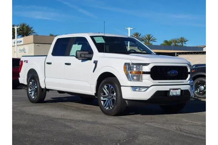 $25000 : Ford F-150 2021 4x2 XL 4dr S image 1