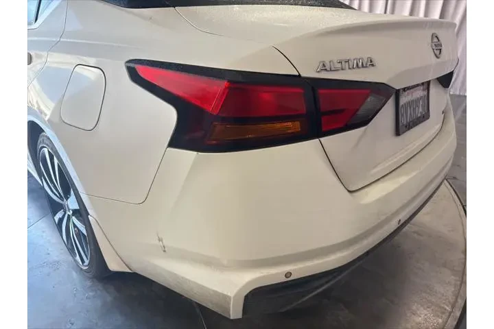 $12999 : Nissan Altima 2021 2.0 SR 4d image 10