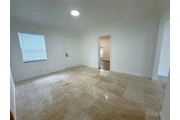 $800 : charming HOME ..Miami, FL thumbnail