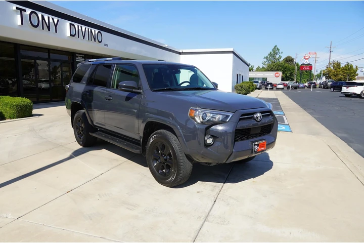 $38410 : Toyota 4Runner 2024 4x4 SR5 image 2