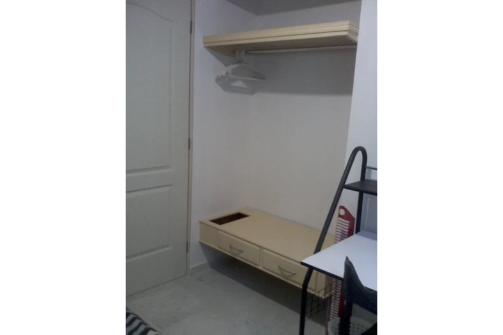 $3300 : recamara amueblada individual image 3