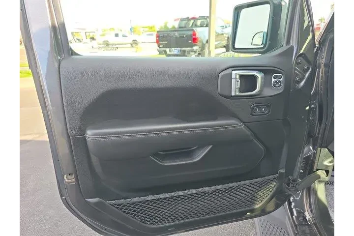 $32999 : Jeep Gladiator 2023 4x4 Over image 5