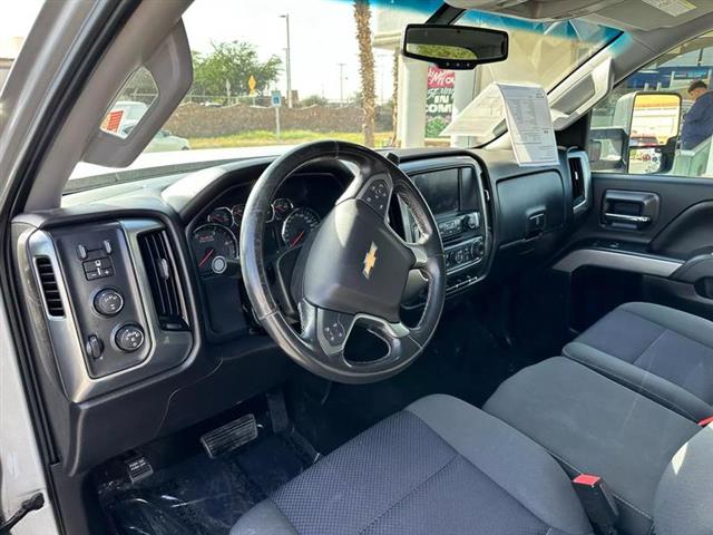 $42995 : Pre-Owned 2017 Silverado 2500 image 10