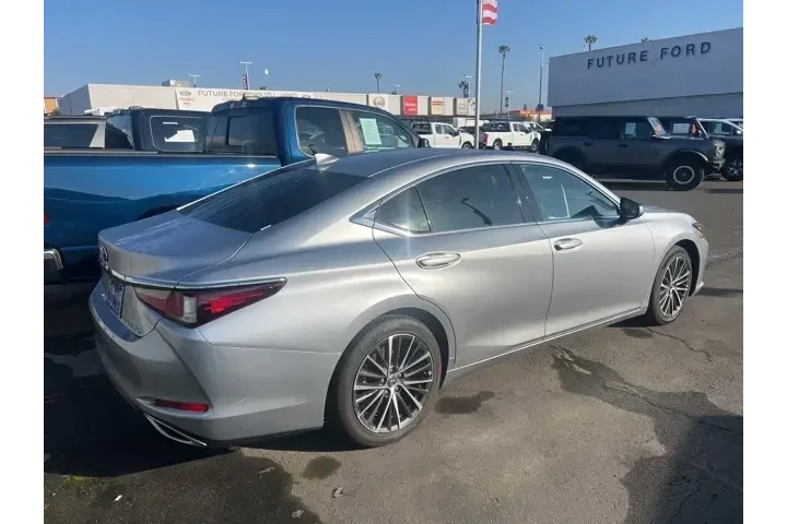 $33988 : Lexus ES 350 2022 4dr Sedan image 2