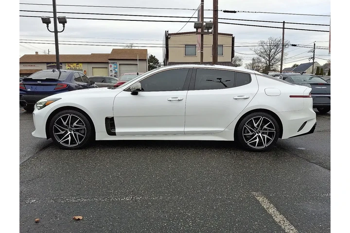$27890 : Kia Stinger 2022 GT-Line 4dr image 2