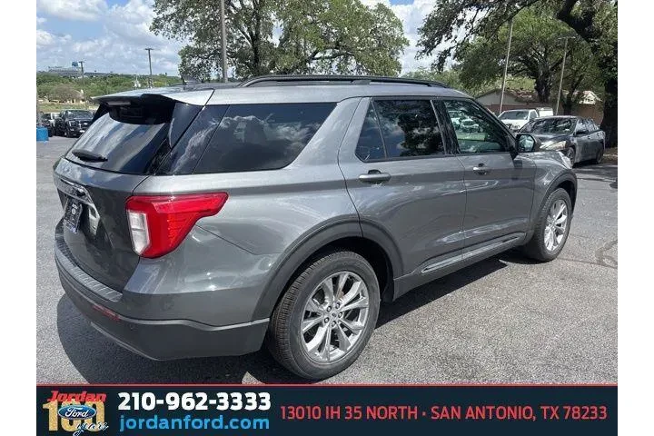 $29945 : Ford Explorer 2023 XLT 4dr S image 7