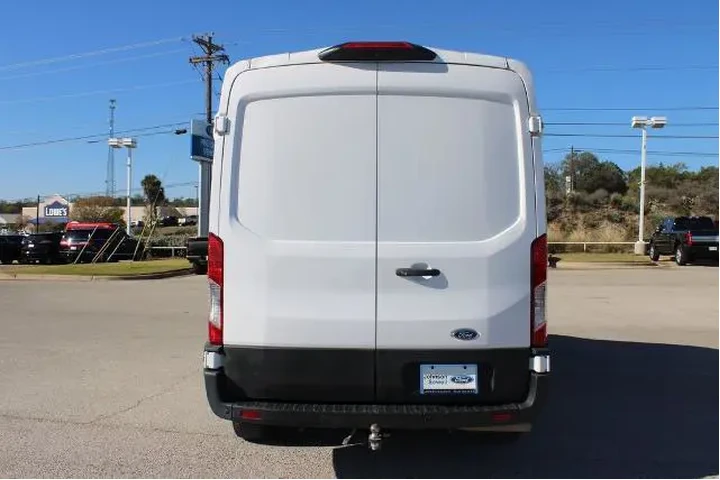 $33200 : Ford Transit 2021 250 3dr SW image 6