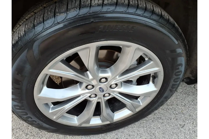 $33764 : Ford Explorer 2024 AWD XLT 4 image 7