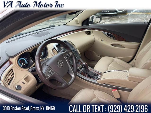 $11995 : Used 2013 LaCrosse 4dr Sdn Le image 8