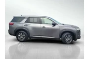 $19906 : Nissan Pathfinder 2022 S 4dr thumbnail
