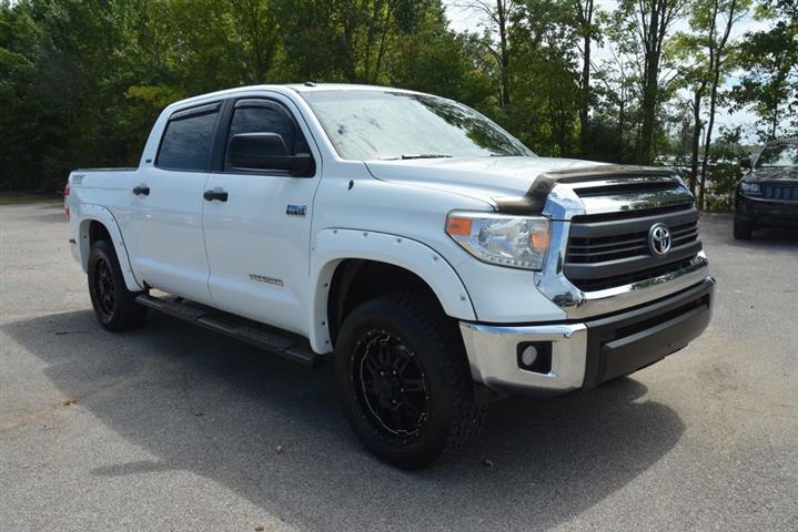 2015 Tundra SR5 image 5