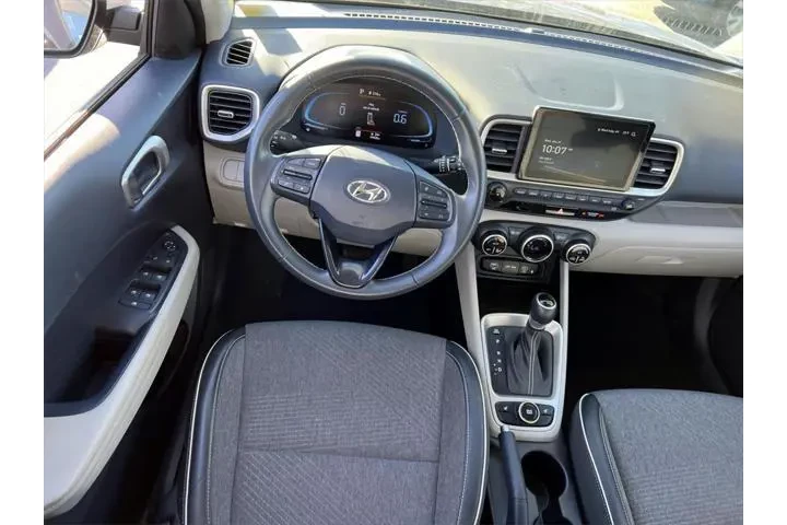 $19500 : Hyundai VENUE 2023 Limited 4 image 9