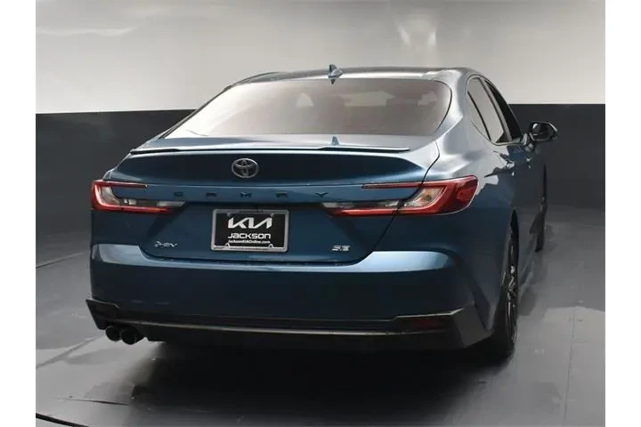 $25142 : Toyota Camry 2025 SE 4dr Sed image 7