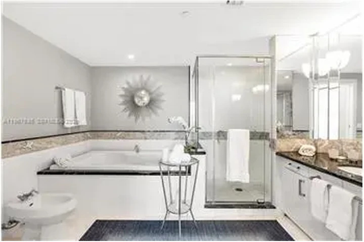 $8500 : Rental property with 2 bedro image 8