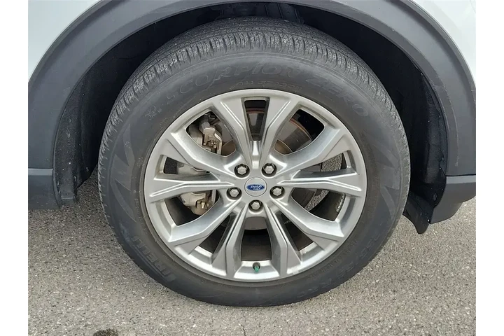 $26995 : Ford Explorer 2023 Limited 4 image 7