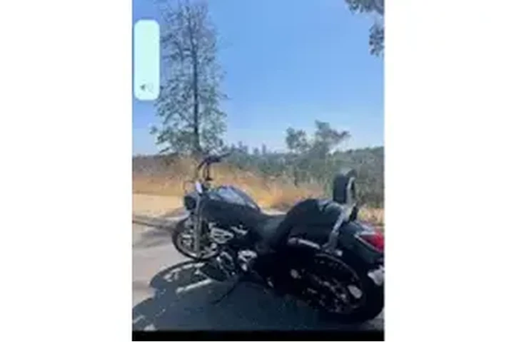 $5500 : 2010 MOTO YAMAHA 🏍 image 4