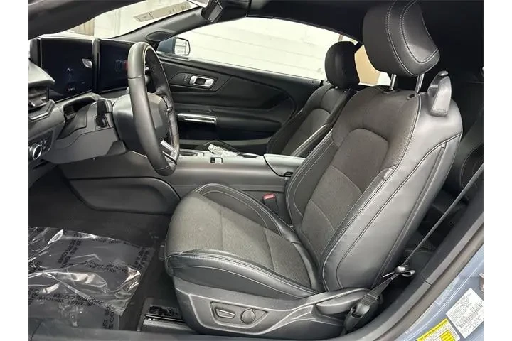 $27200 : Ford Mustang 2024 EcoBoost 2 image 3