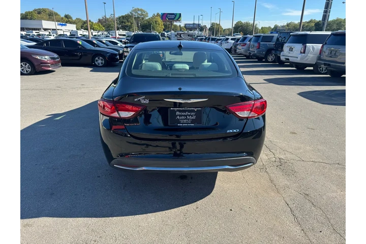 $9980 : 2016 200 4dr Sdn Limited FWD image 3