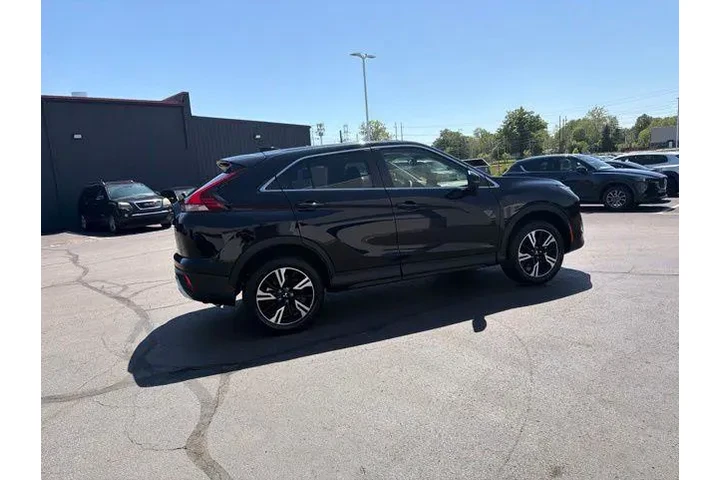 $26980 : Mitsubishi Eclipse Cross 202 image 7