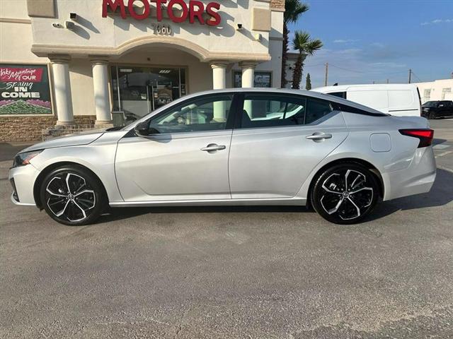 $26995 : Pre-Owned 2023 Altima 2.5 SR image 9